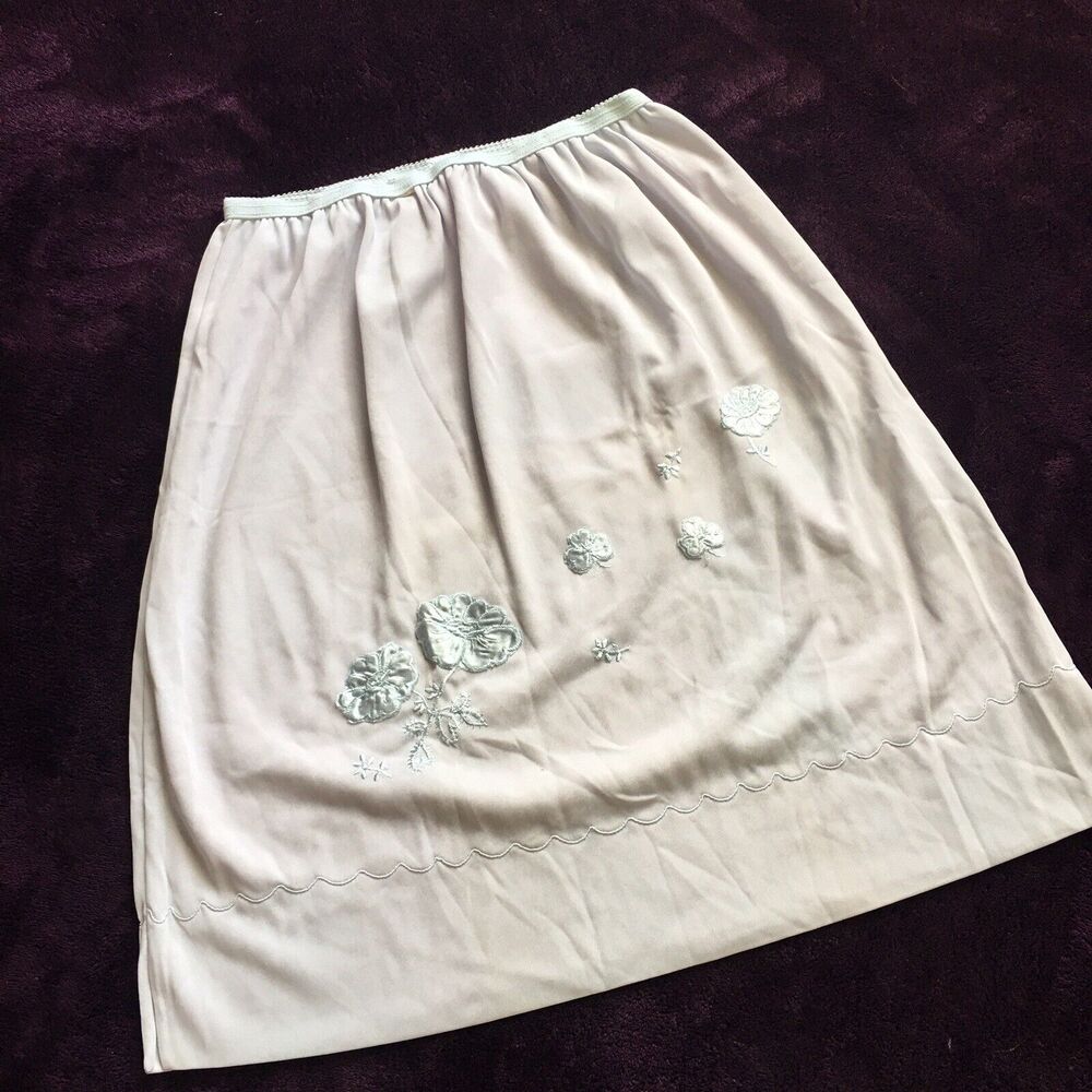 Women’s Half Slip Nylon Light Blue Size Medium RN 28269